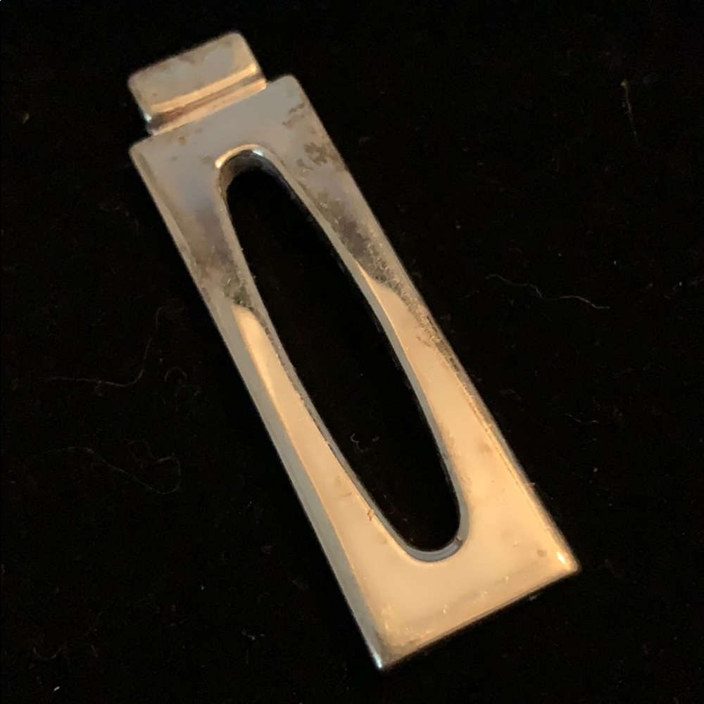 Nine West Pendant